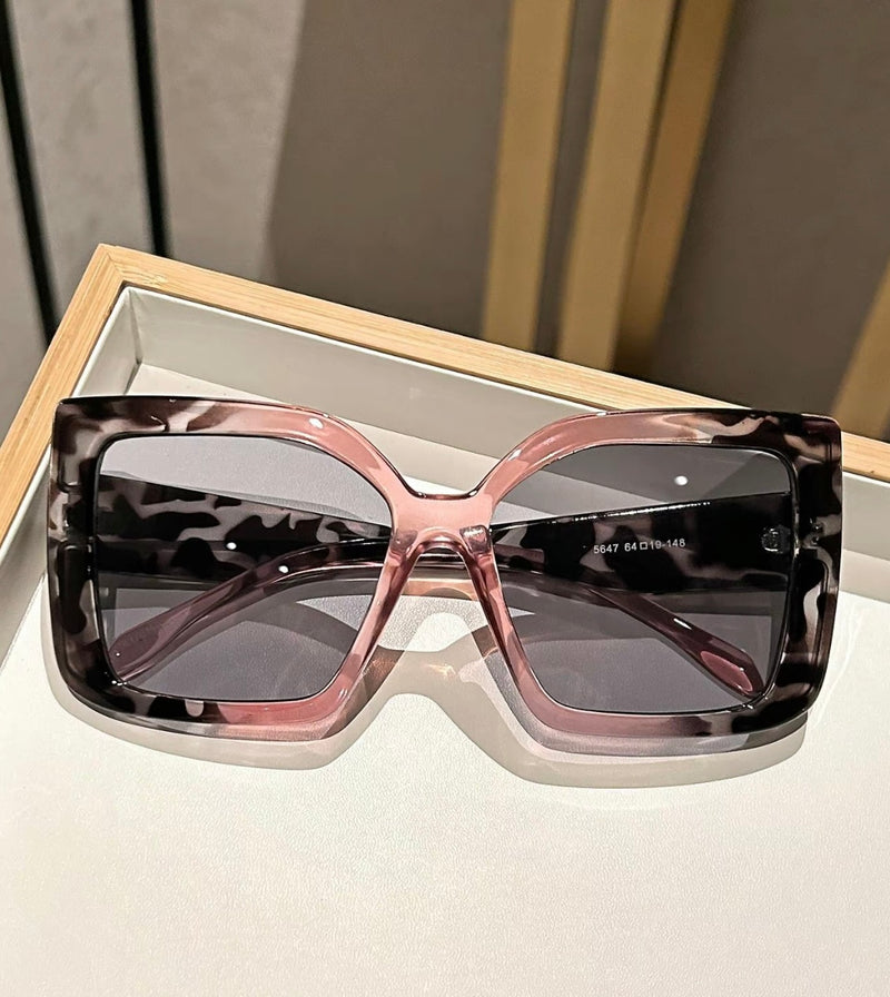 Retro summer oversized fashion sunglasses