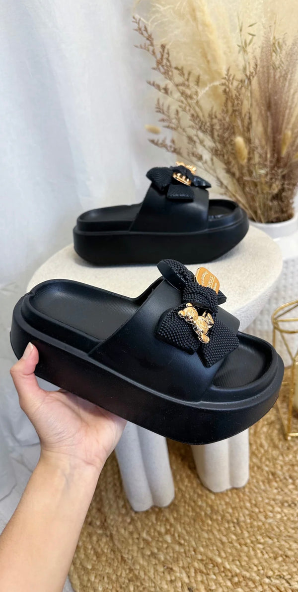 Chunky platform teddy bear sliders - black