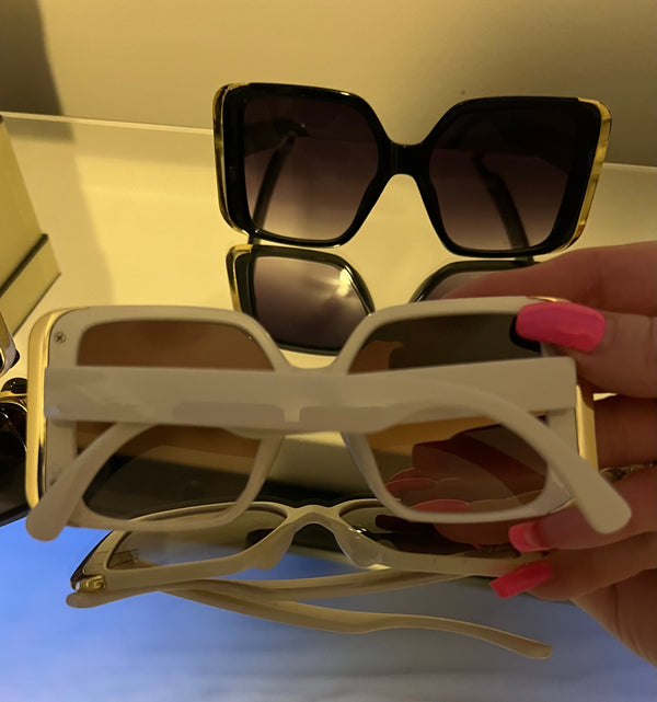 Oversized gold detail sunglasses - cream