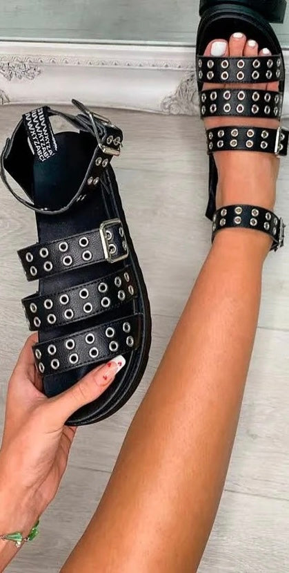 Chunky platform eyelet sandals - black